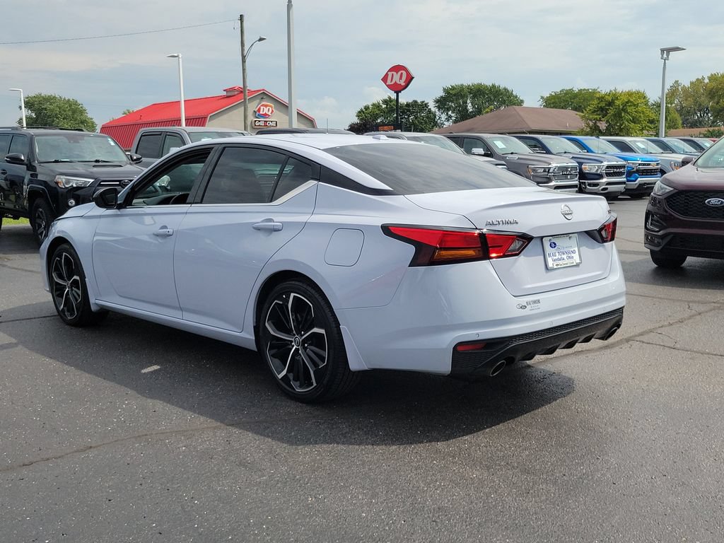 Used 2024 Nissan Altima 2.5 SR w/ SR Premium Package FWD image 6