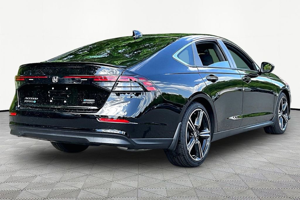 Certified 2025 Honda Accord Sport image 5