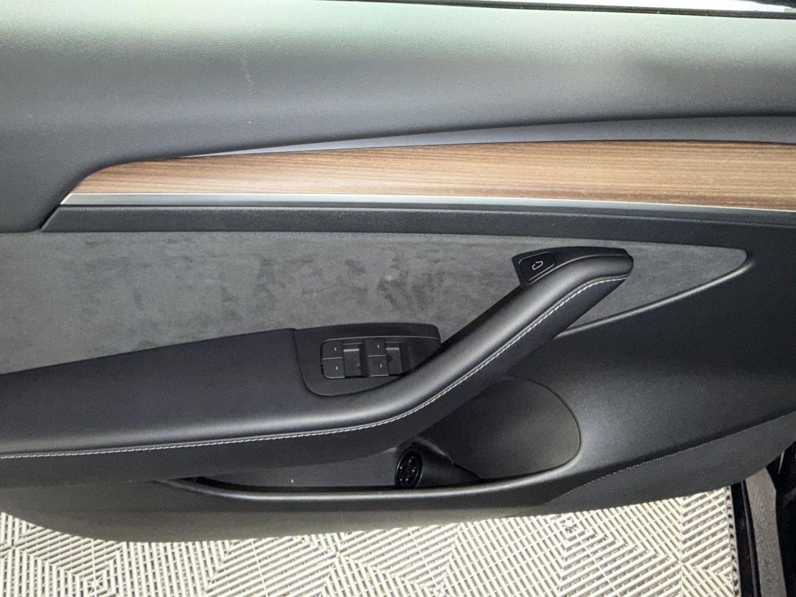 Used 2023 Tesla Model 3 Performance image 15