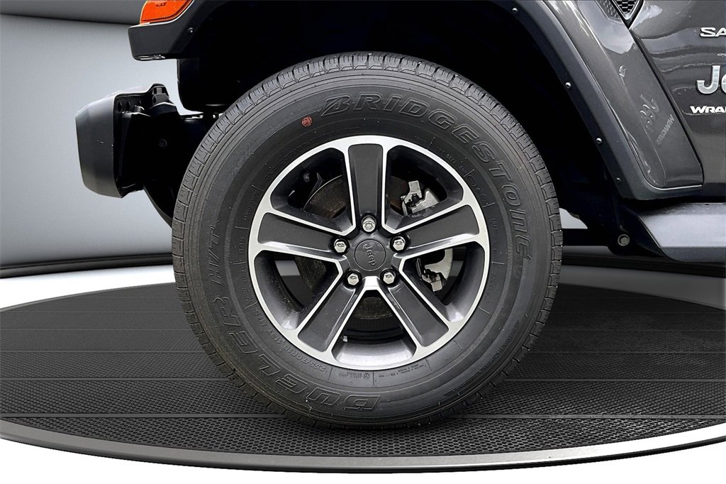 Used 2023 Jeep Wrangler Sahara image 29