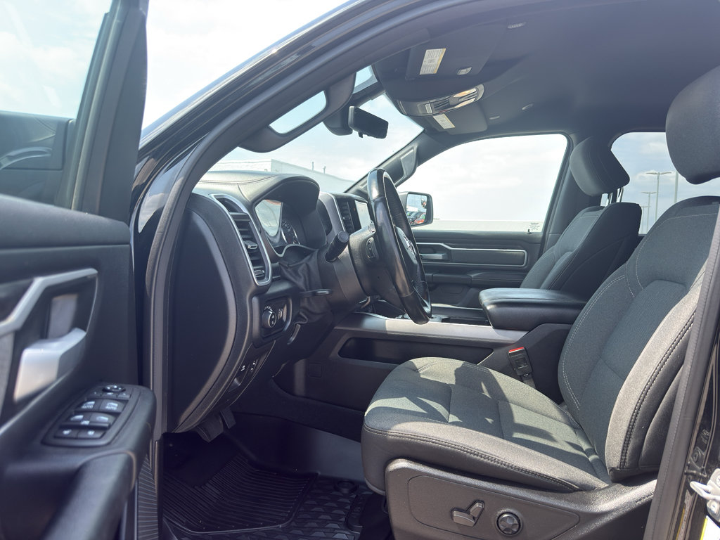 Used 2021 RAM 1500 Big Horn AWD/4WD image 11