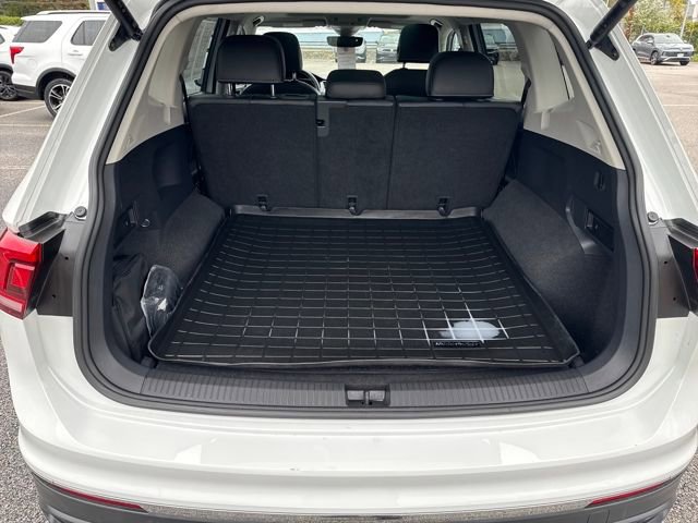 Certified 2022 Volkswagen Tiguan SE w/ Panoramic Sunroof Package image 33