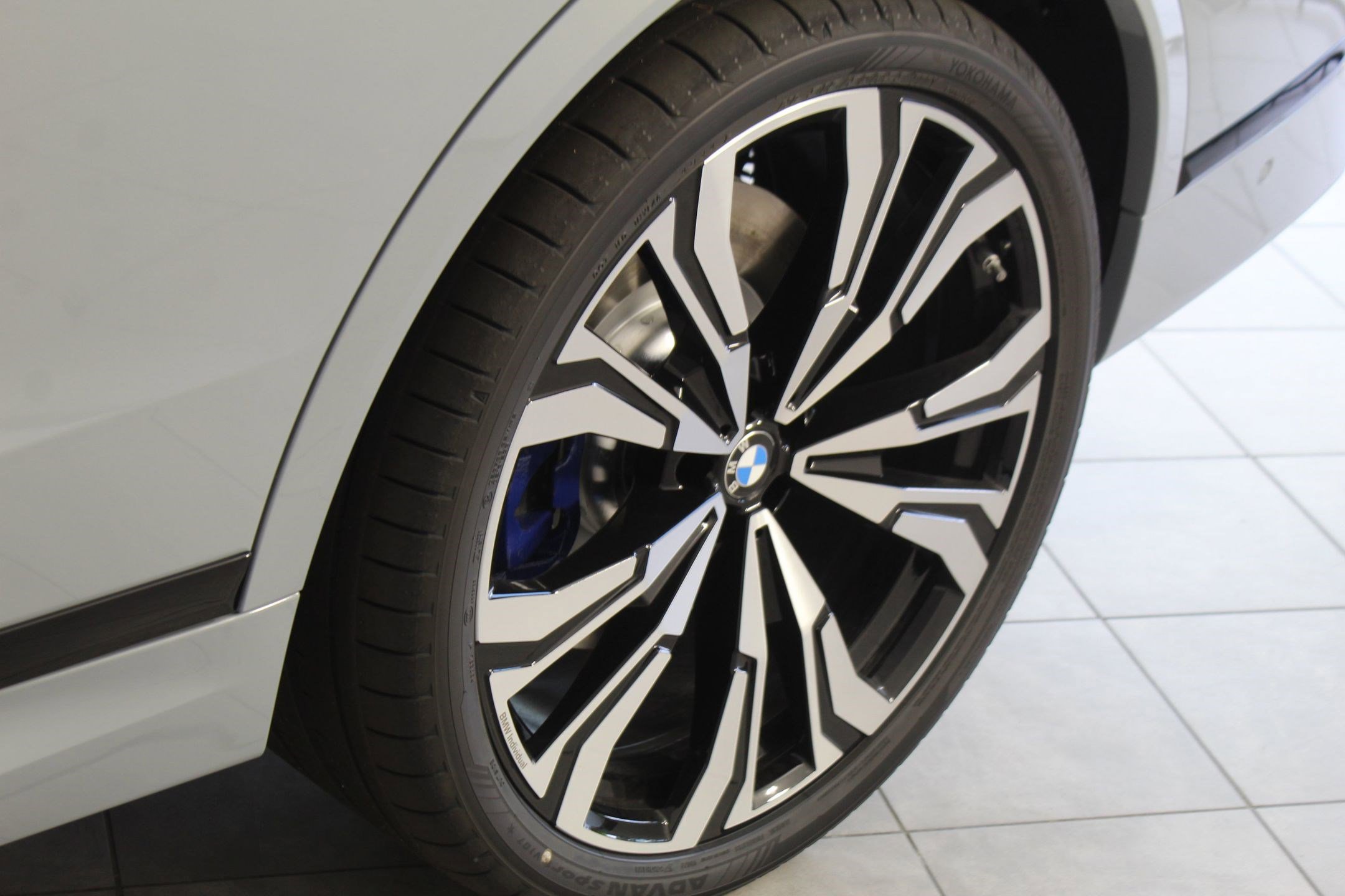 New 2026 BMW X7 M60i image 23