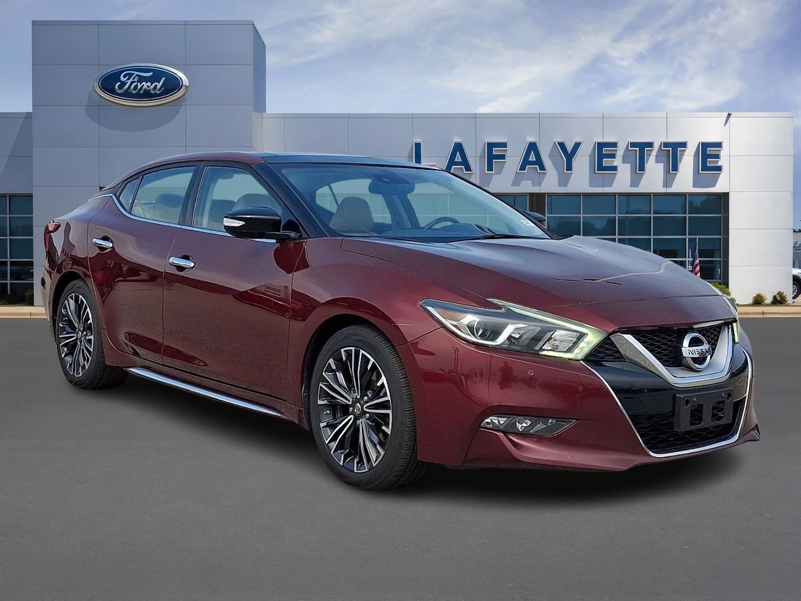 Used 2016 Nissan Maxima Platinum w/ Interior Lighting Package FWD image 1