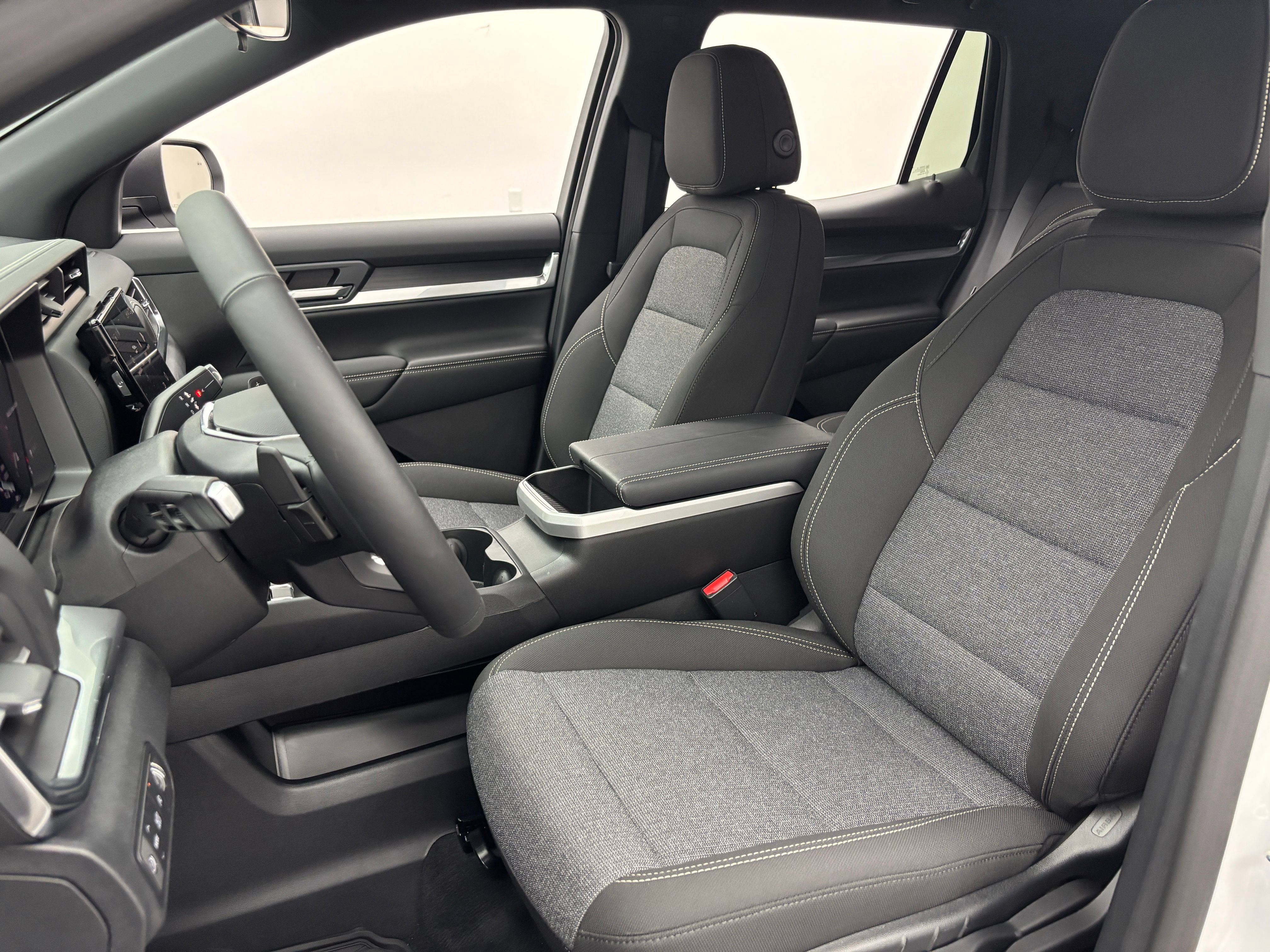 New 2027 GMC Terrain Elevation FWD image 16