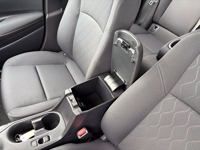 Used 2026 Toyota Corolla LE w/ LE Premium Package FWD image 21