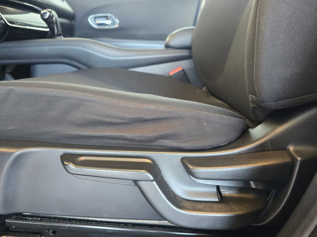 Used 2018 Honda HR-V EX image 22