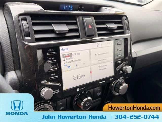 Used 2022 Toyota 4Runner TRD Off-Road Premium AWD/4WD image 24