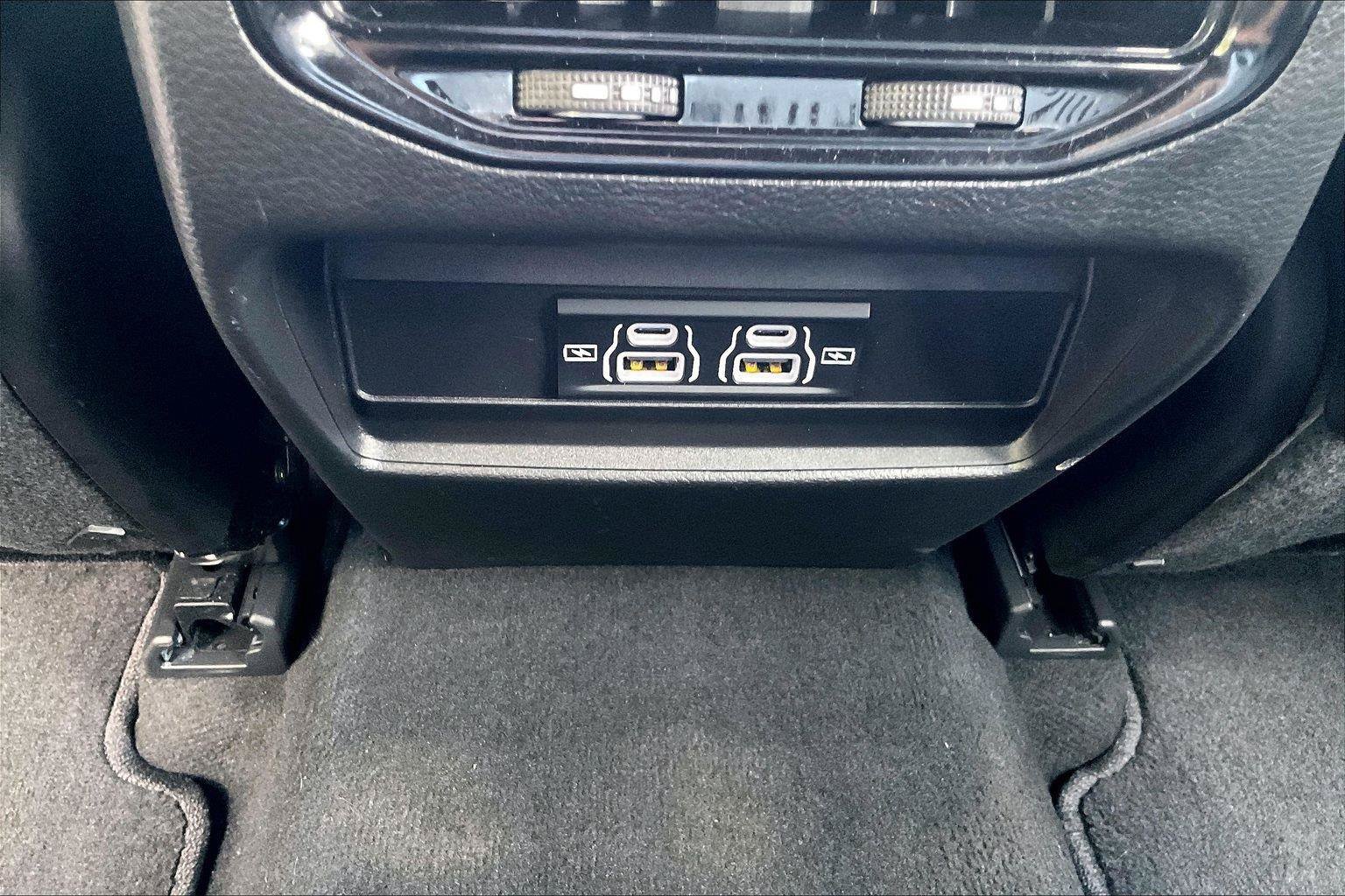 Used 2025 Jeep Grand Cherokee Laredo X AWD/4WD image 36