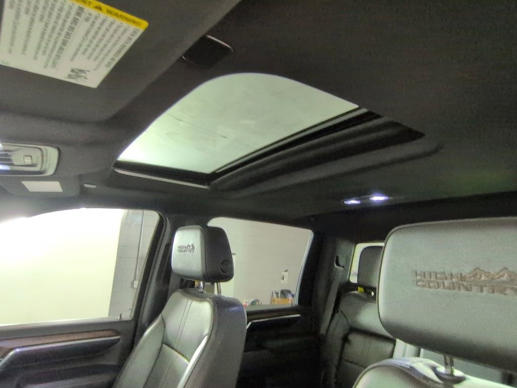 Used 2024 Chevrolet Silverado 3500 High Country w/ High Country Premium Package AWD/4WD image 25