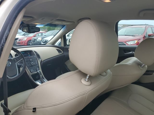 Used 2014 Buick Verano FWD image 8