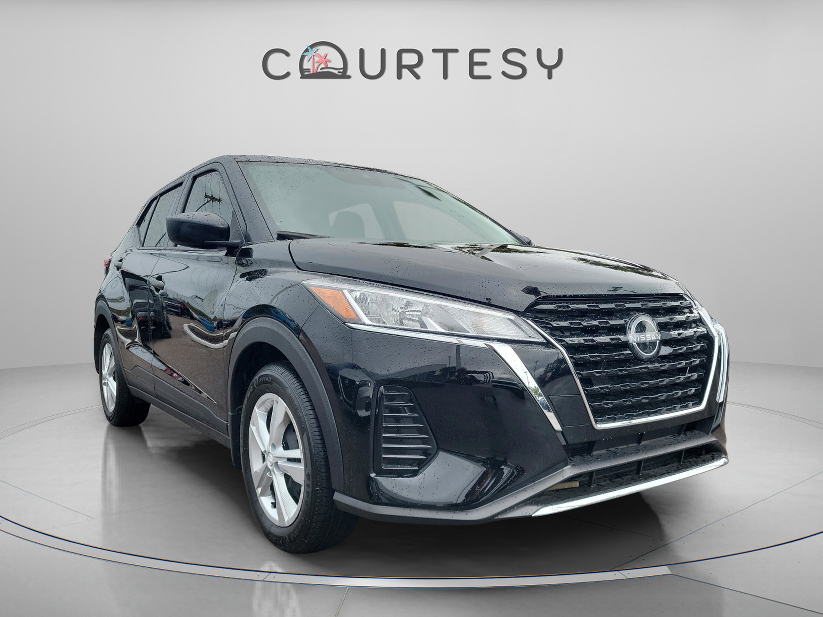 Used 2025 Nissan Kicks Play S image 10