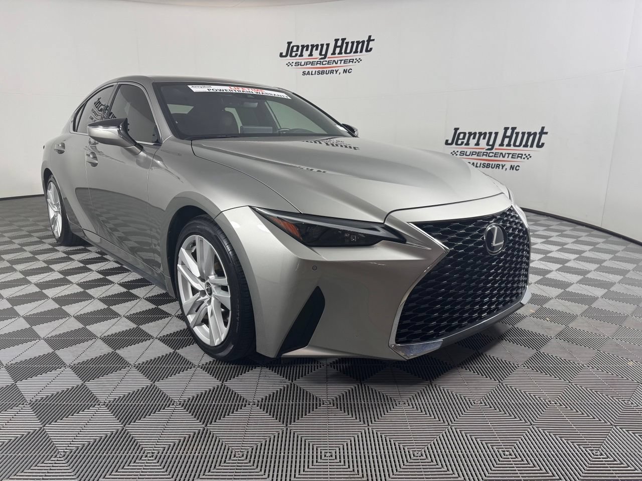 Used 2023 Lexus IS 300 w/ Comfort Package RWD image 5