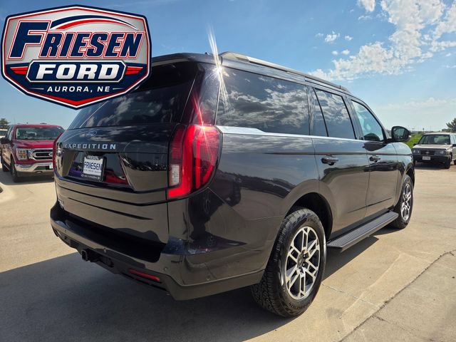 Used 2025 Ford Expedition Active AWD/4WD image 7