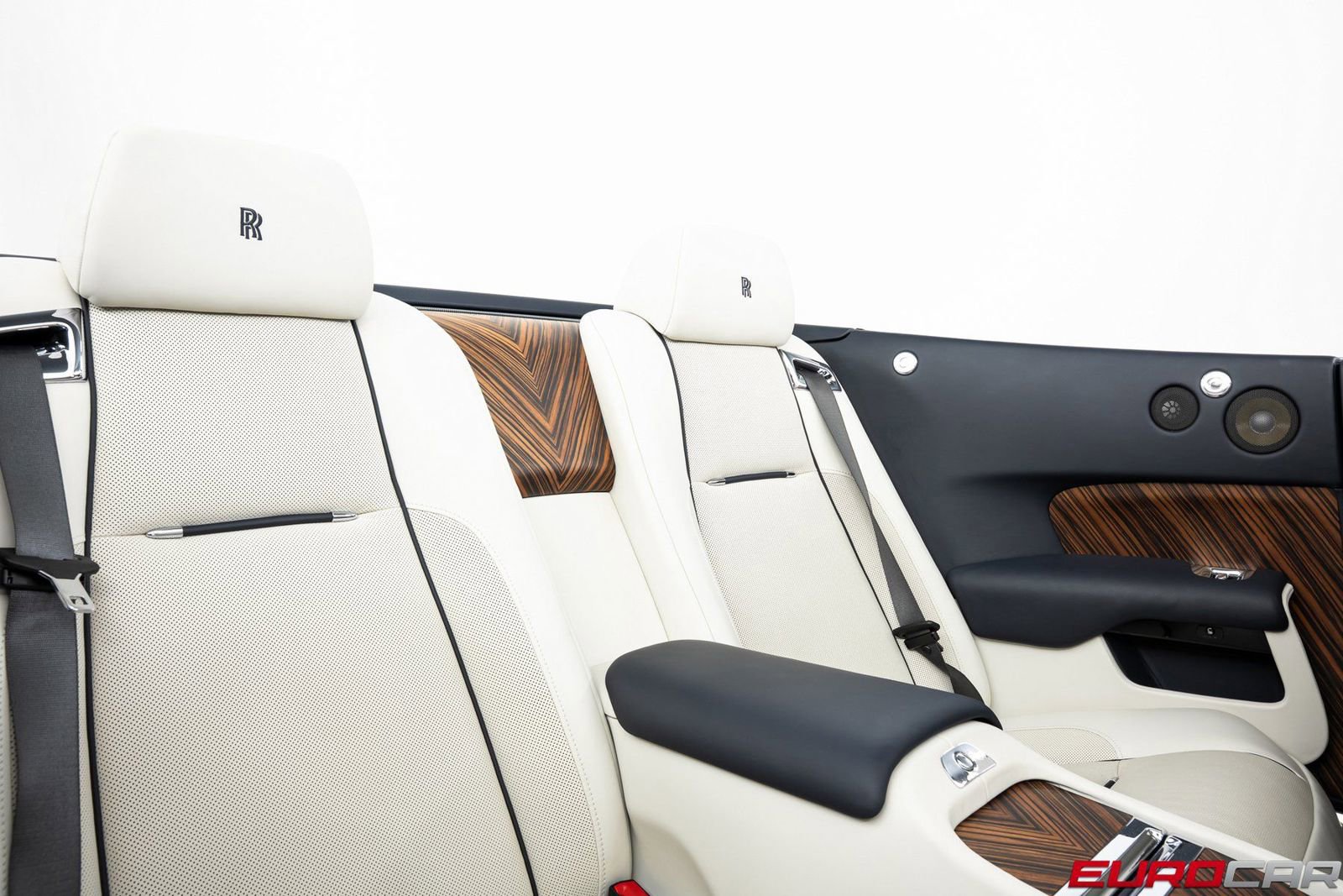 Used 2016 Rolls-Royce Dawn image 36