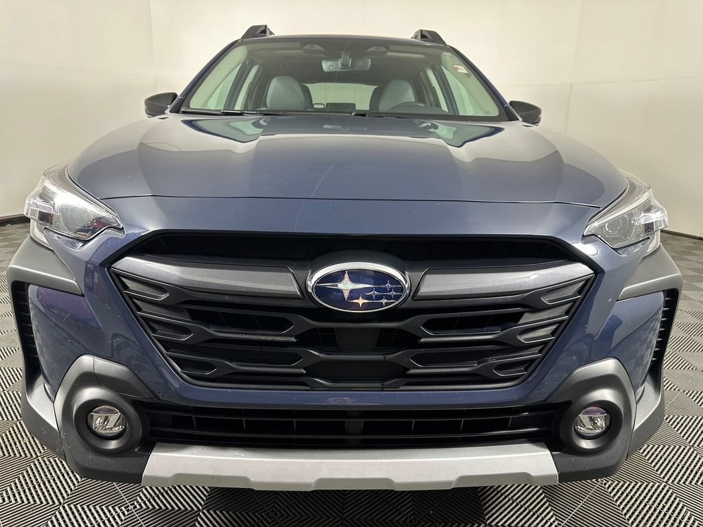 Used 2025 Subaru Outback Limited AWD/4WD image 8