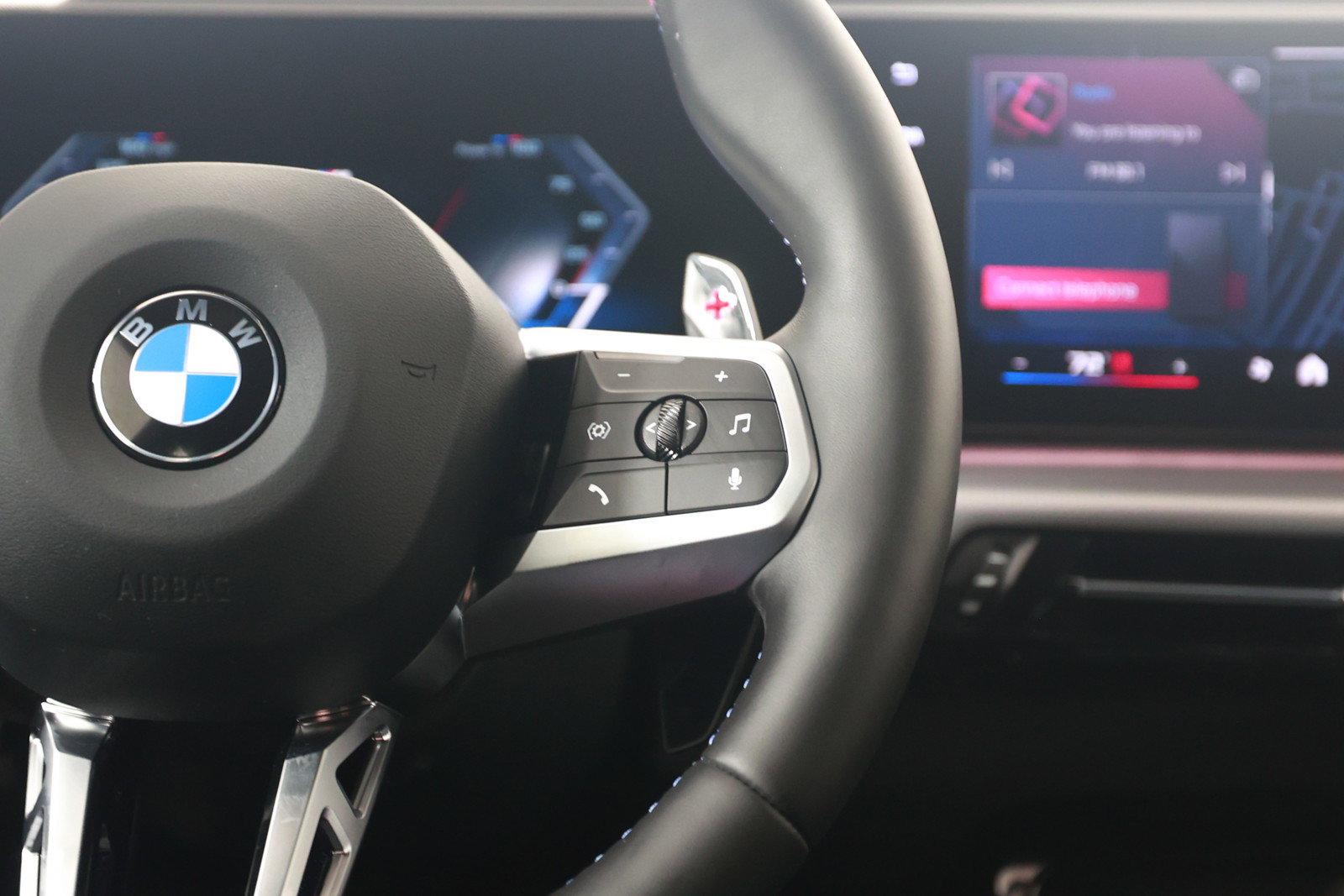 Certified 2025 BMW X1 M35i w/ Premium Package image 16