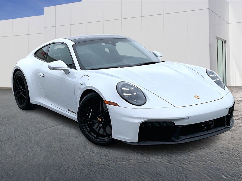 New 2026 Porsche 911 Carrera 4 GTS image 9