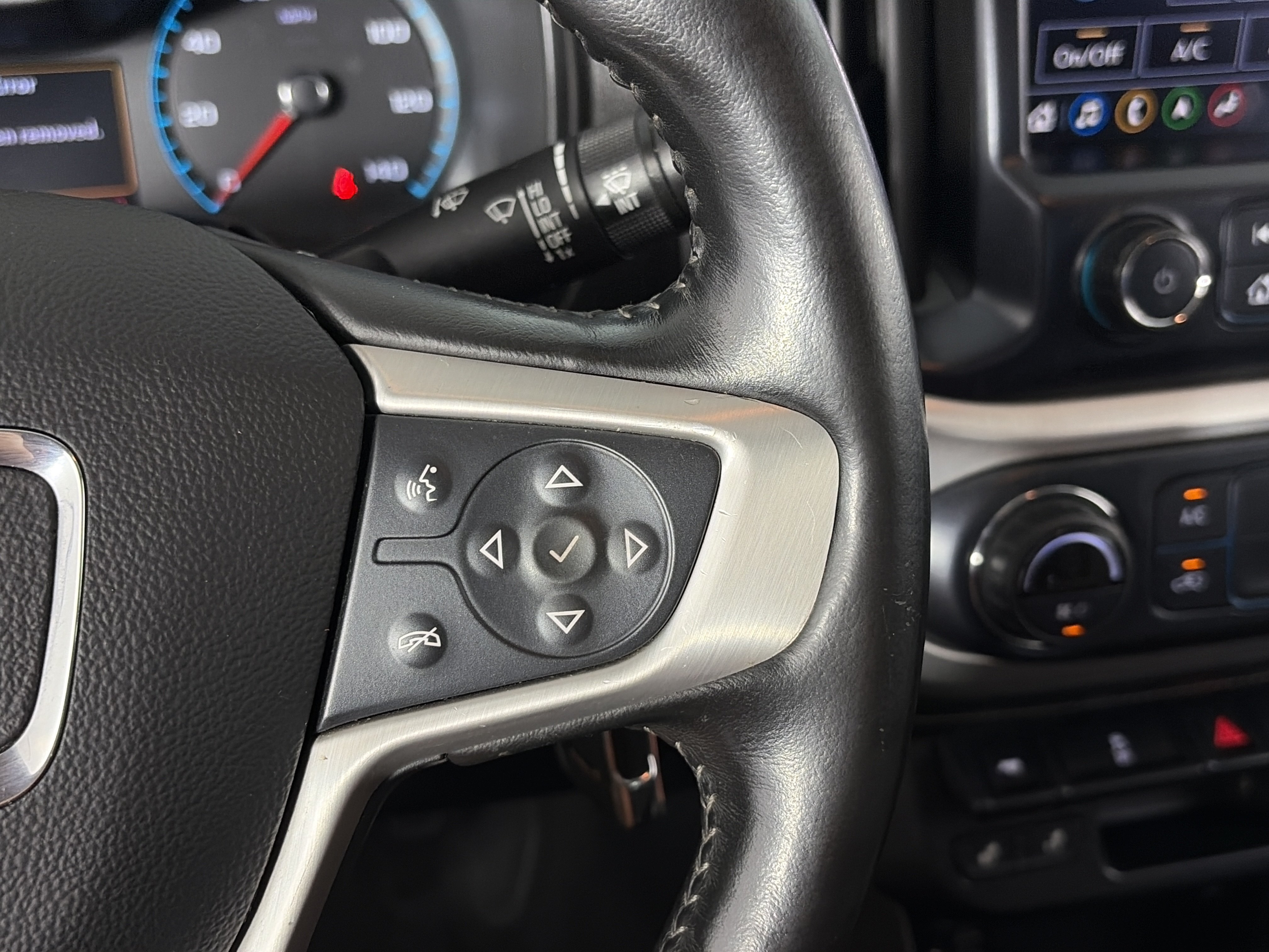 Certified 2020 GMC Canyon SLT w/ Trailering Package AWD/4WD image 33