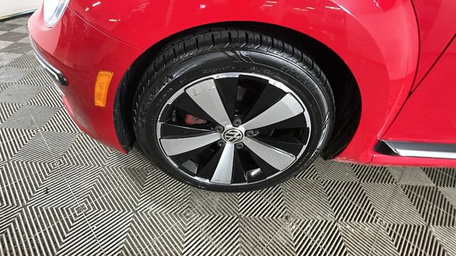 Used 2013 Volkswagen Beetle Turbo FWD image 9
