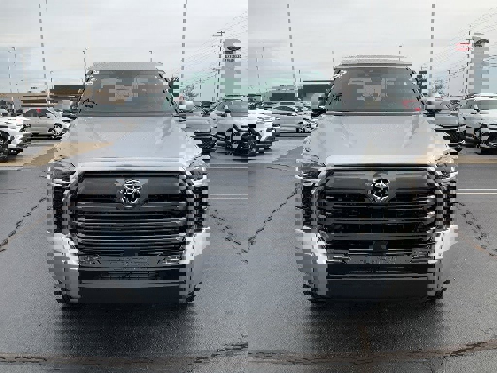 Used 2025 Toyota Tundra Limited image 23