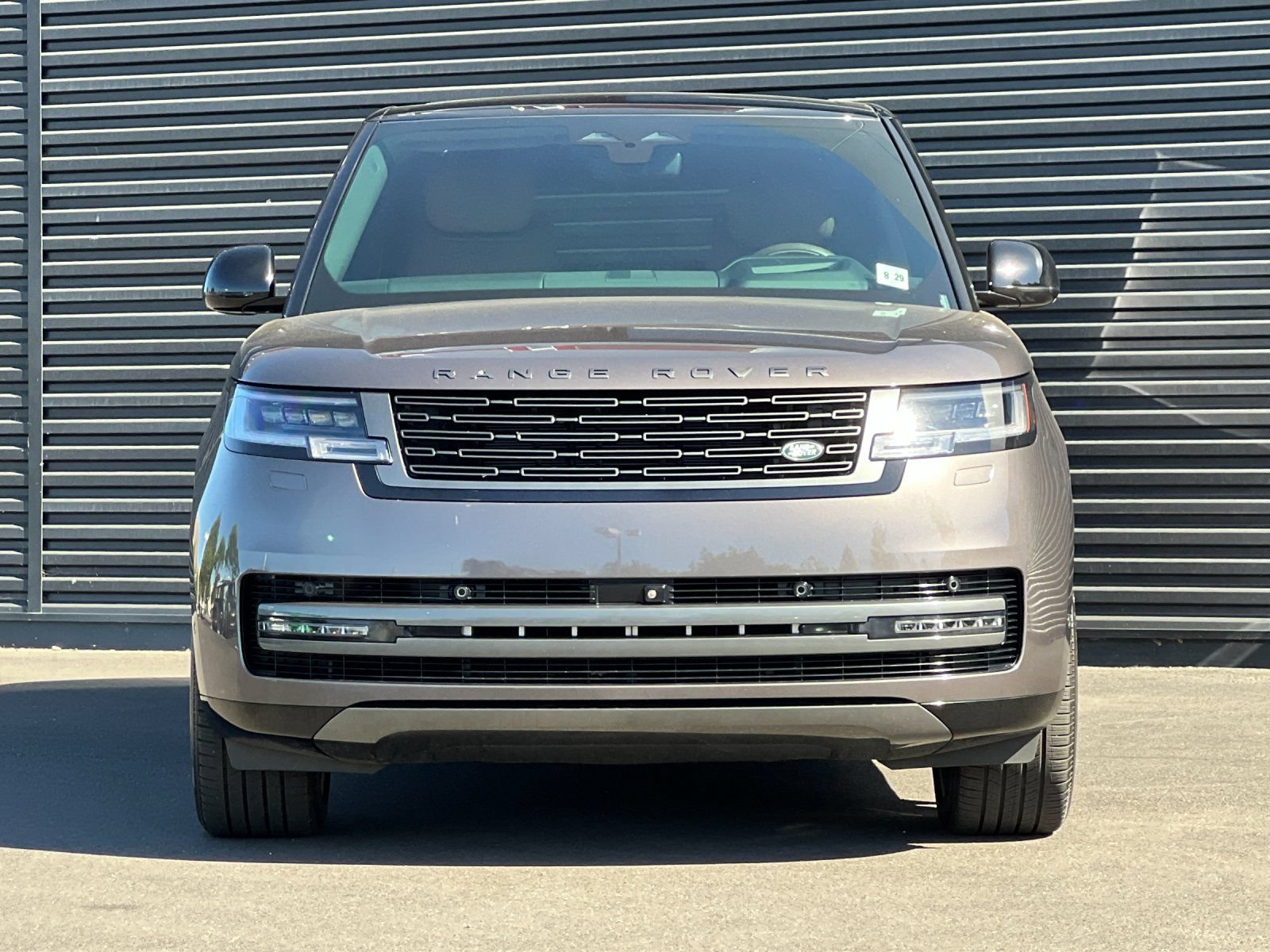 Used 2025 Land Rover Range Rover Long Wheelbase Autobiography AWD/4WD image 8
