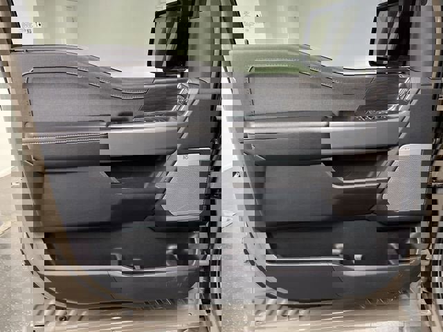 Used 2025 Ford F150 Lariat w/ Equipment Group 501A Mid AWD/4WD image 22