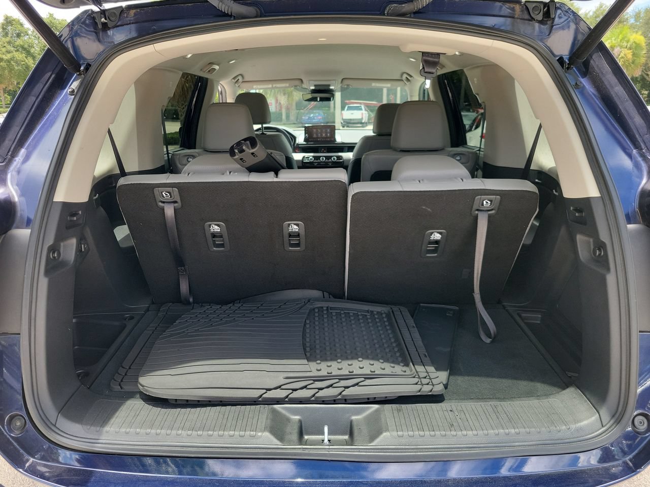 Used 2025 Honda Pilot EX-L image 7