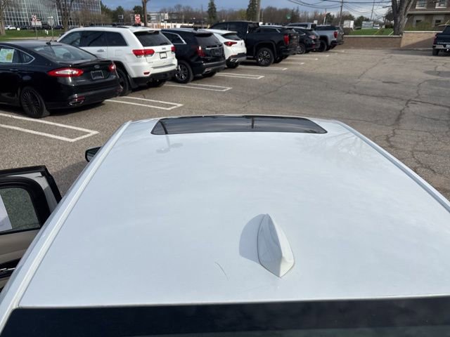 Used 2015 Chevrolet Malibu LT w/ Power Convenience Package image 13