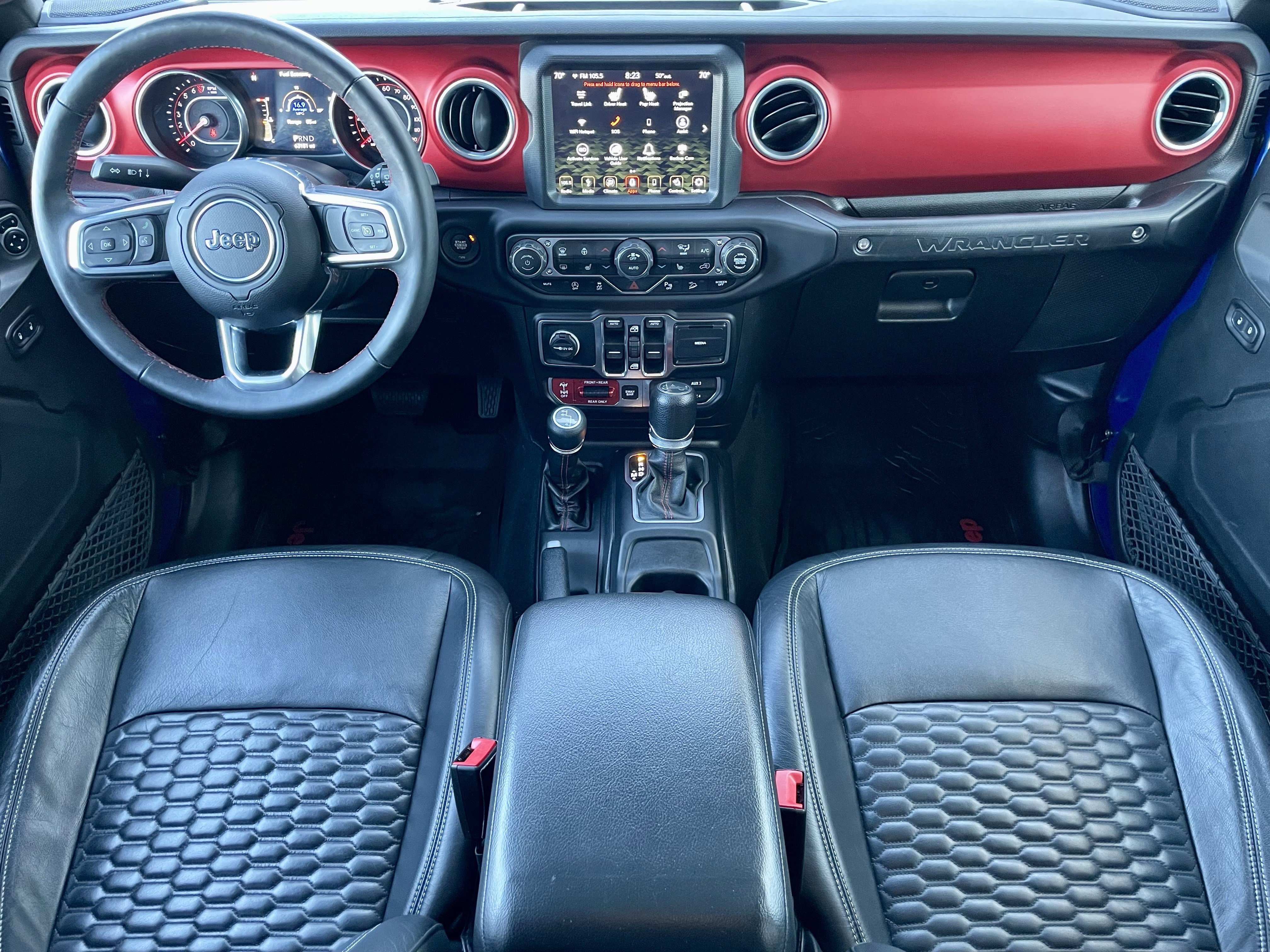 Used 2018 Jeep Wrangler Unlimited Rubicon w/ Dual Top Group AWD/4WD image 16