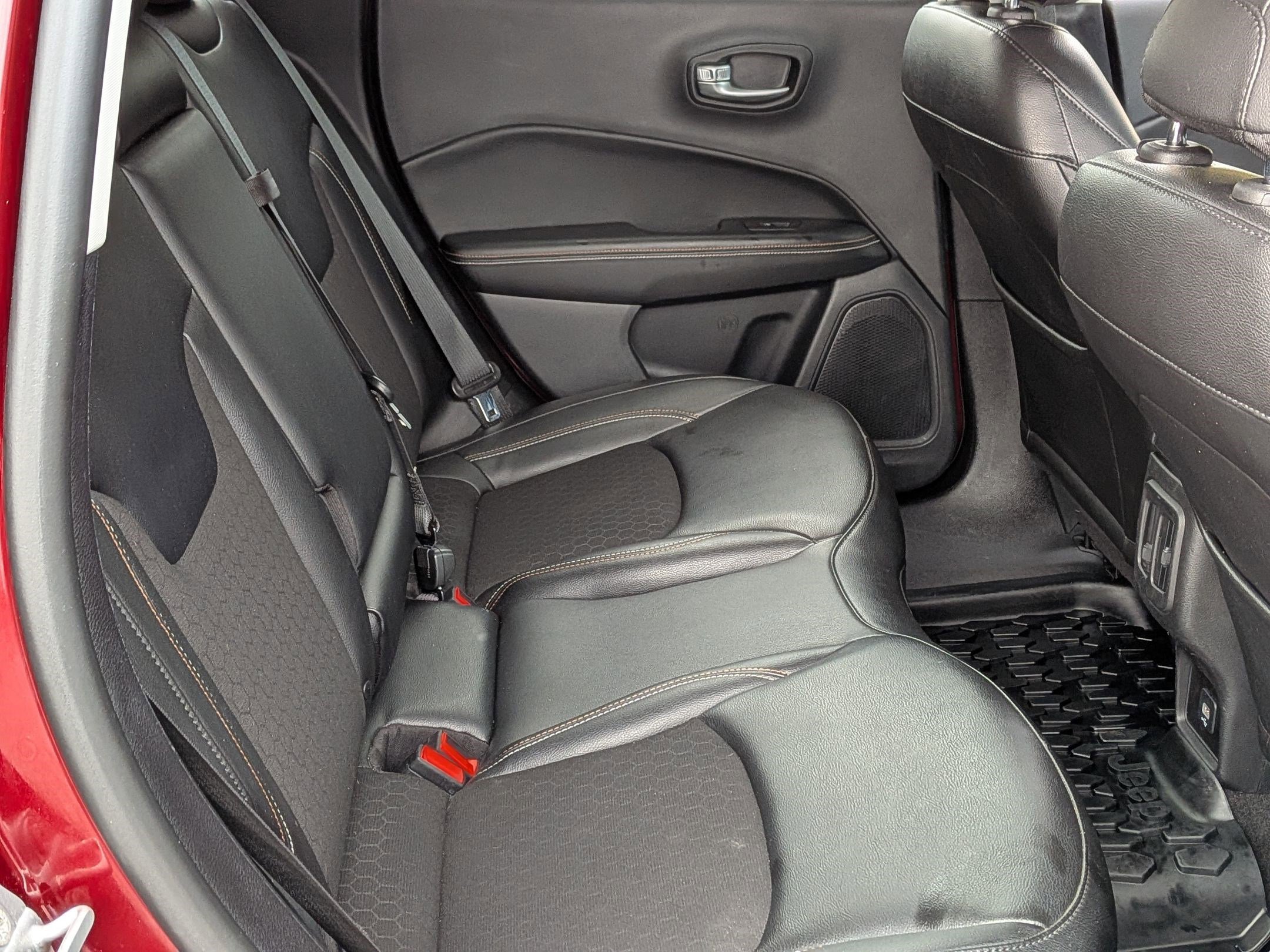 Certified 2021 Jeep Compass Latitude image 35