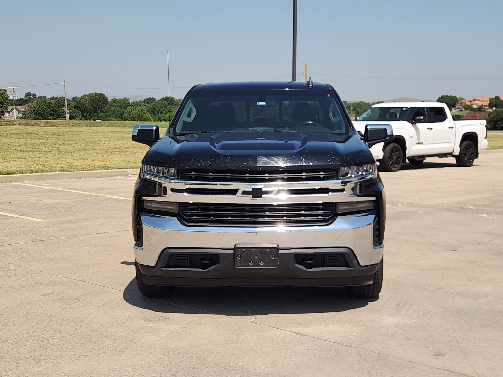 Used 2020 Chevrolet Silverado 1500 LT AWD/4WD image 6