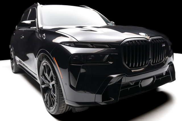 Used 2024 BMW X7 M60i w/ Executive Package image 33