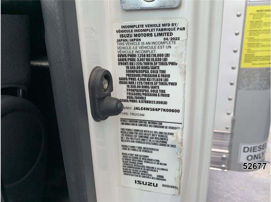 Used 2023 Isuzu NPR RWD image 18