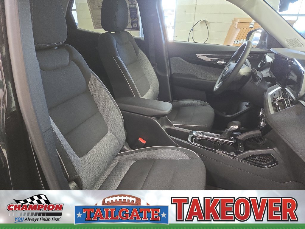 Used 2025 Chevrolet TrailBlazer LT w/ Convenience Package FWD image 27