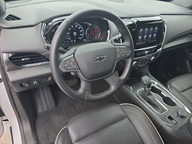Used 2023 Chevrolet Traverse Premier image 17