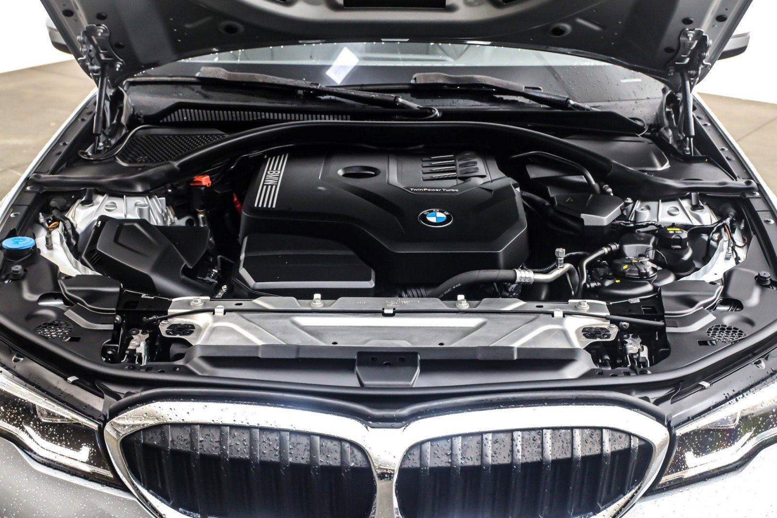 Used 2019 BMW 330i Sedan w/ Convenience Package image 10