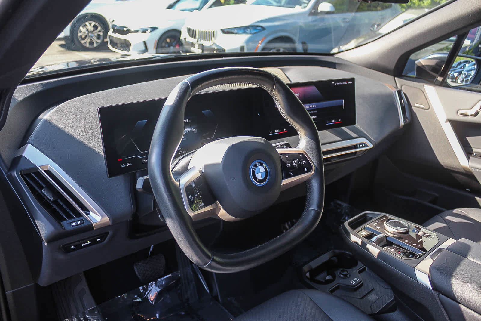 Certified 2023 BMW iX xDrive50 w/ Sport Package image 17