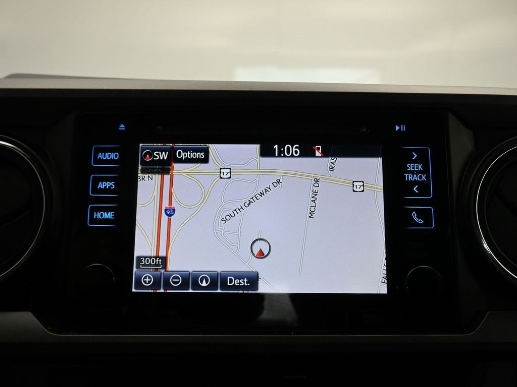 Used 2017 Toyota Tacoma TRD Sport image 17