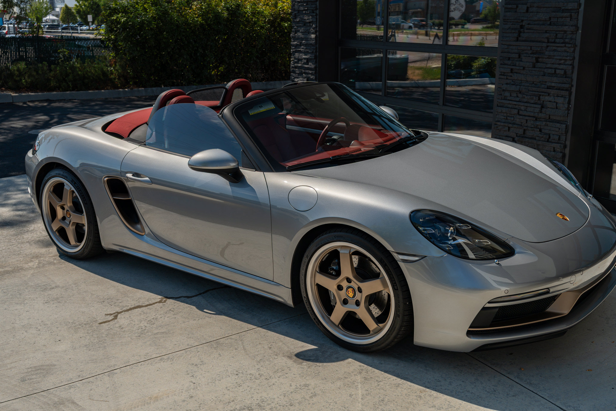 Used 2021 Porsche 718 Boxster RWD image 15
