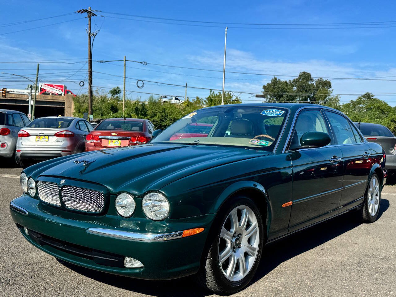 Used 2004 Jaguar XJ8 RWD image 2