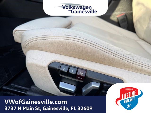 Used 2018 BMW 230i xDrive Convertible w/ Premium Package image 15