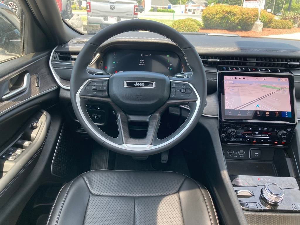 New 2024 Jeep Grand Cherokee Limited 4xe w/ Luxury Tech Group II image 14