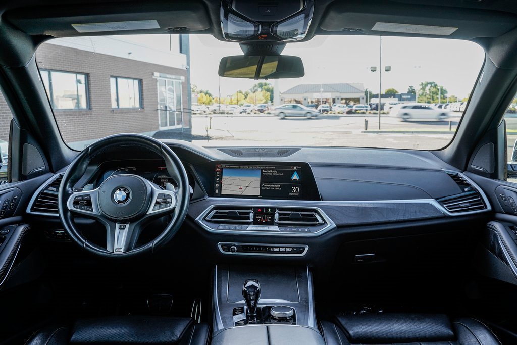 Used 2020 BMW X5 xDrive40i w/ M Sport Package image 12