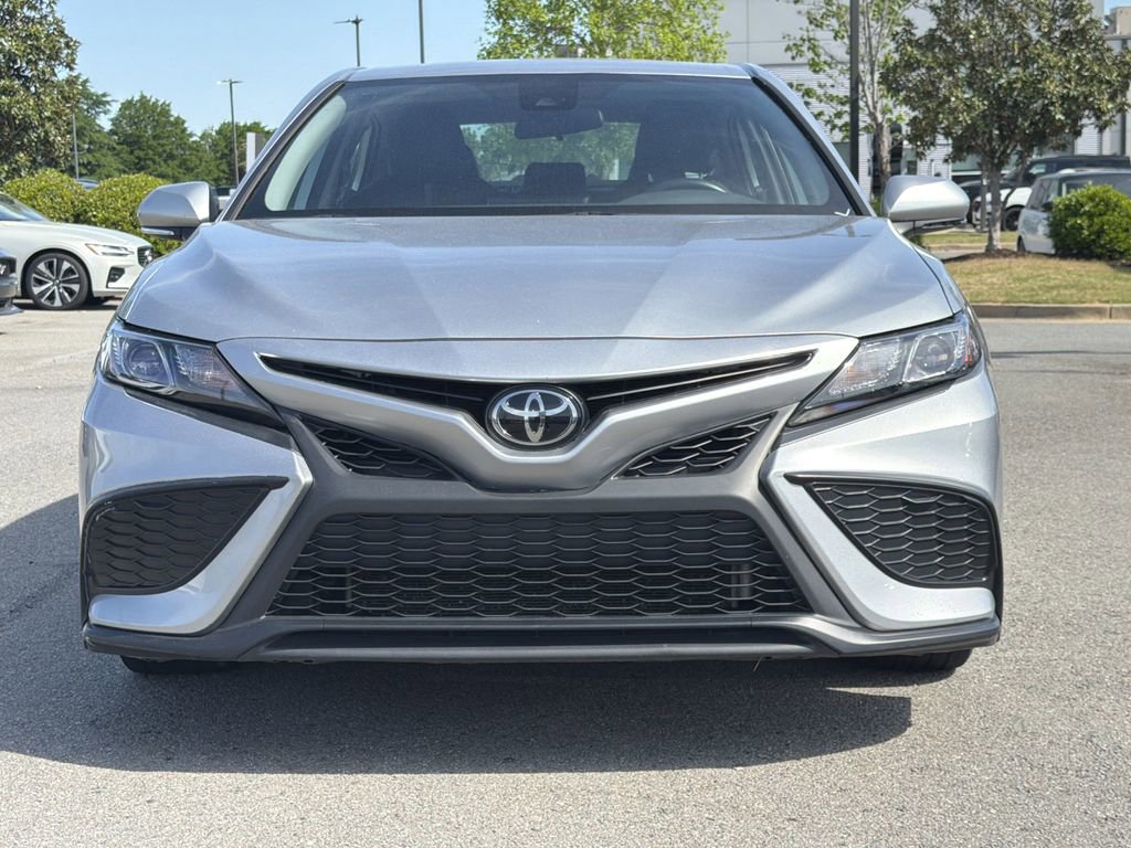 Used 2024 Toyota Camry SE image 8