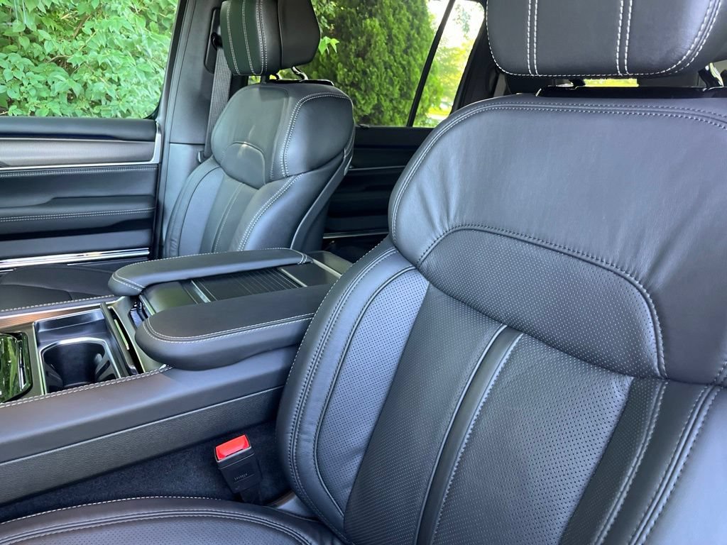 New 2026 Jeep Grand Wagoneer Summit w/ Premium Group III AWD/4WD image 27