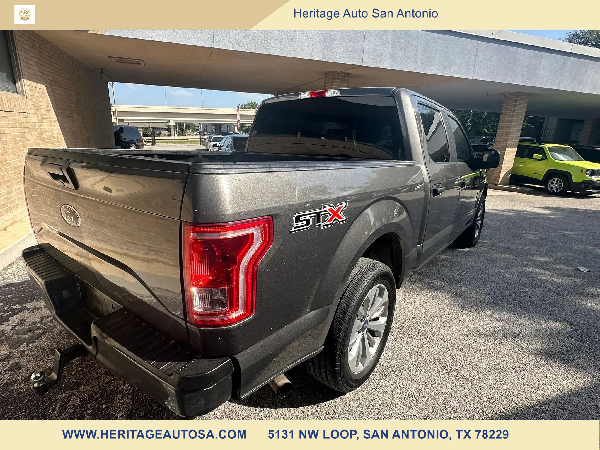 Used 2017 Ford F150 XL w/ Equipment Group 101A Mid RWD image 4