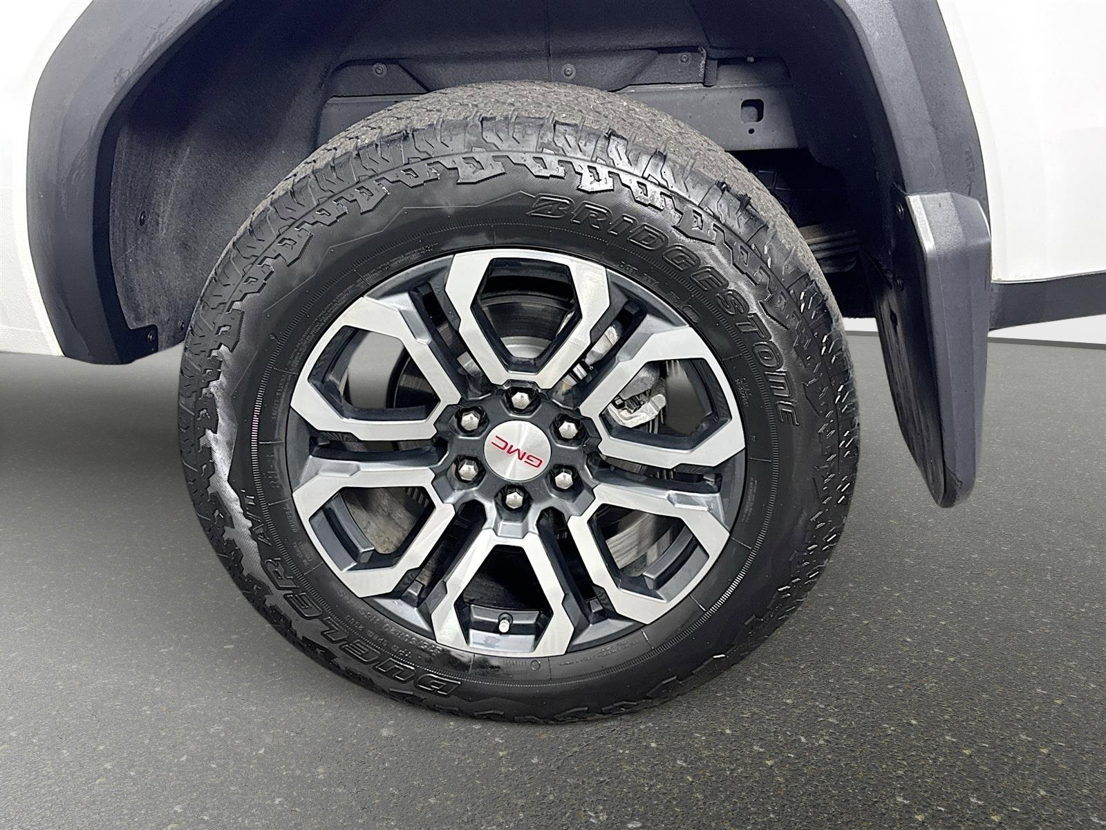 Used 2023 GMC Canyon AT4 w/ AT4 Premium Package image 33