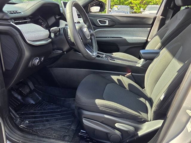 Used 2024 Jeep Compass Sport AWD/4WD image 9
