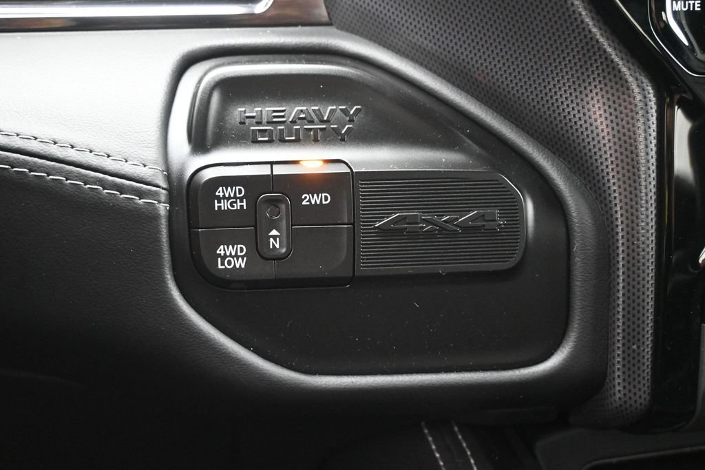 Used 2022 RAM 2500 Limited AWD/4WD image 19
